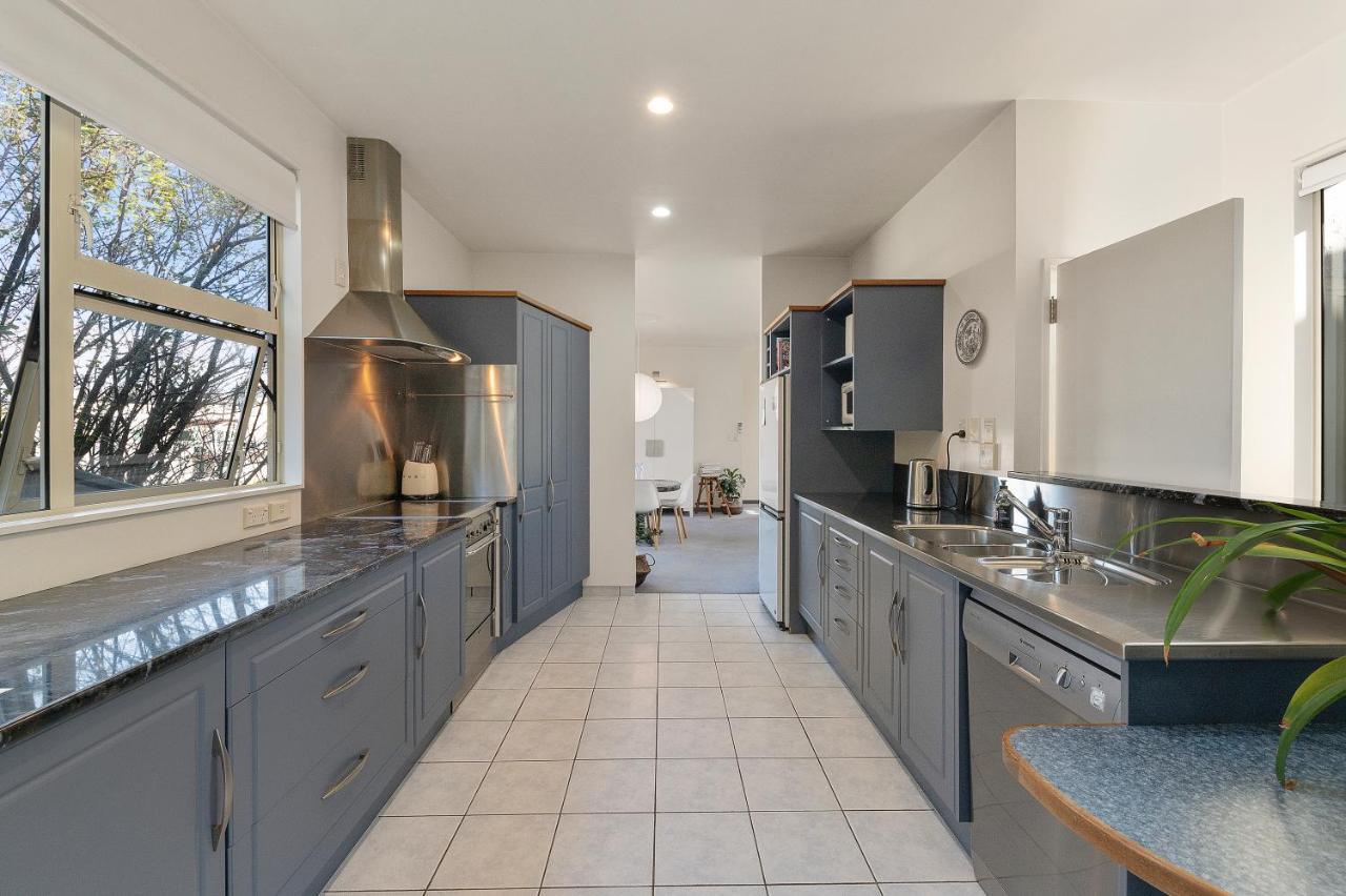 Apartment 4A - By The Beach Paraparaumu Esterno foto
